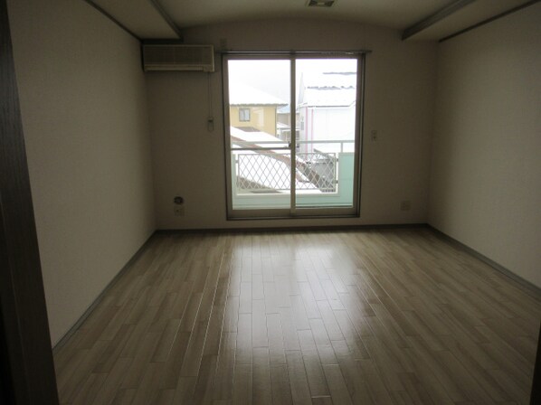 コーポモロヘイヤの物件内観写真